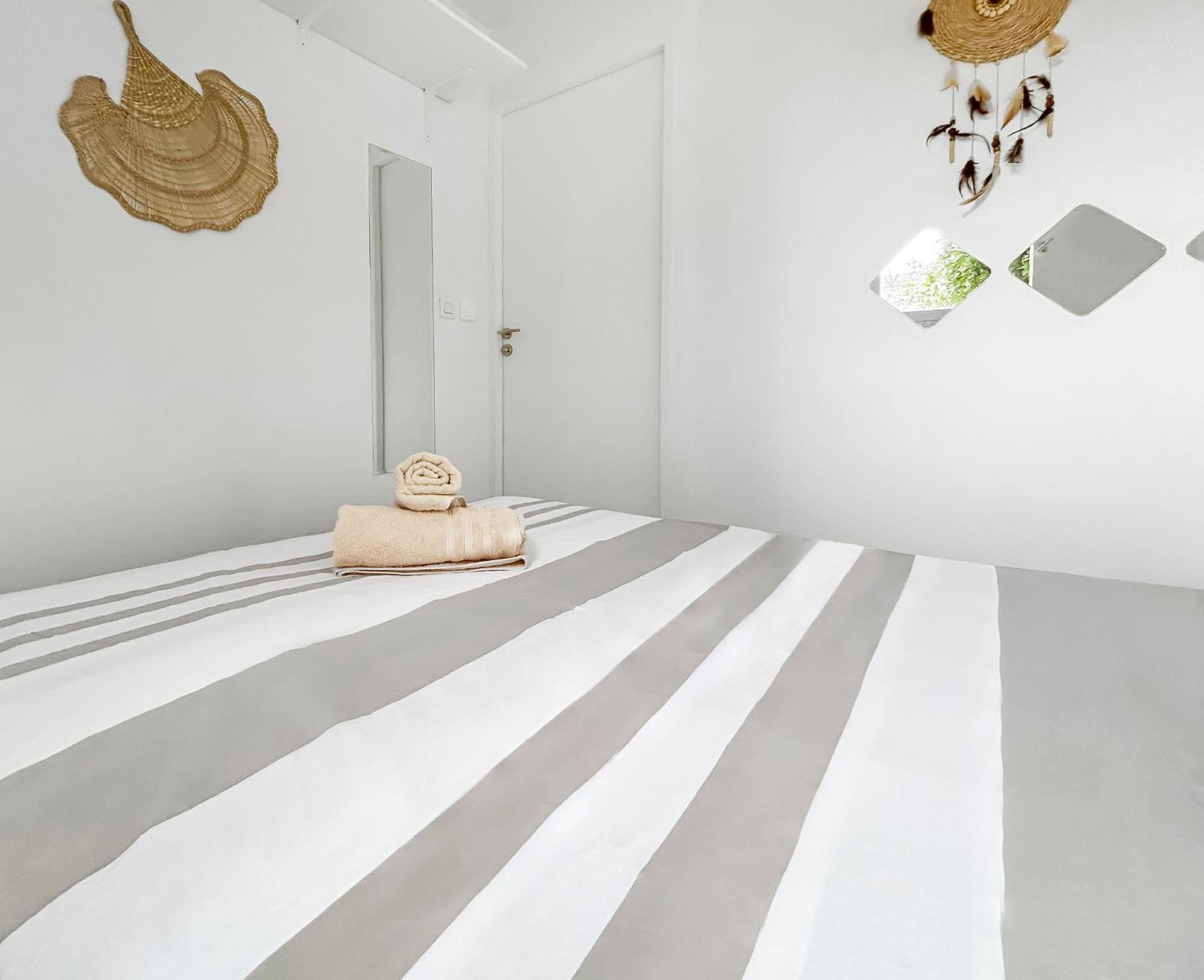 Appartement Jardin Prive, Wifi, Proche De La