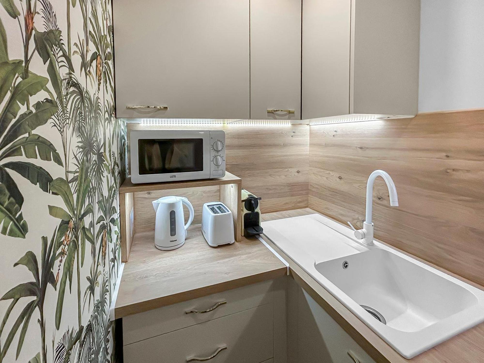 Appartement Jardin Prive, Wifi, Proche De La Fréjus